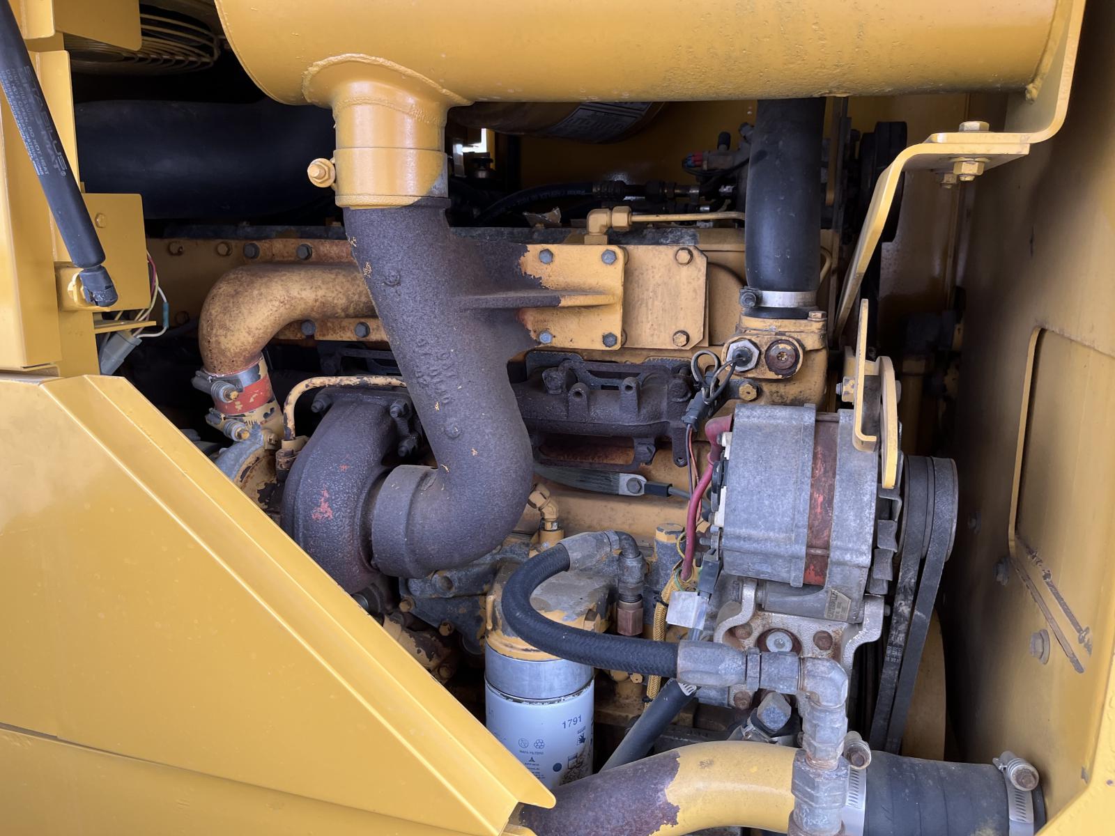 ./imagenes/INVOICE/2019/17450/CATERPILLAR IT28G (2).JPG